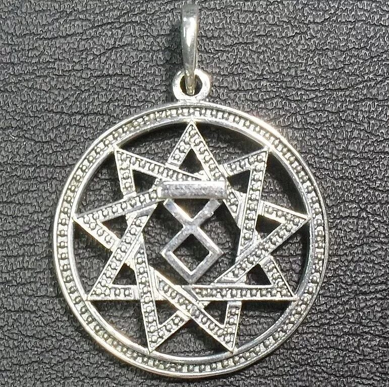 Чертог волка покровитель велес. Чертог волка славянских оберегах. Чертог волка значение. Славянские обереги велес в чертоге волка. Чертог волка значение.