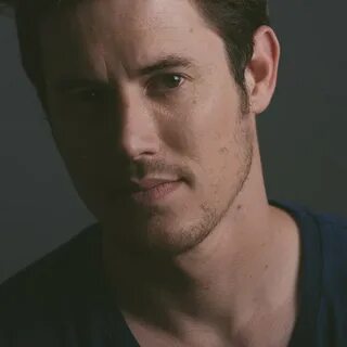 Омри глазер