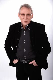 Слушать груб