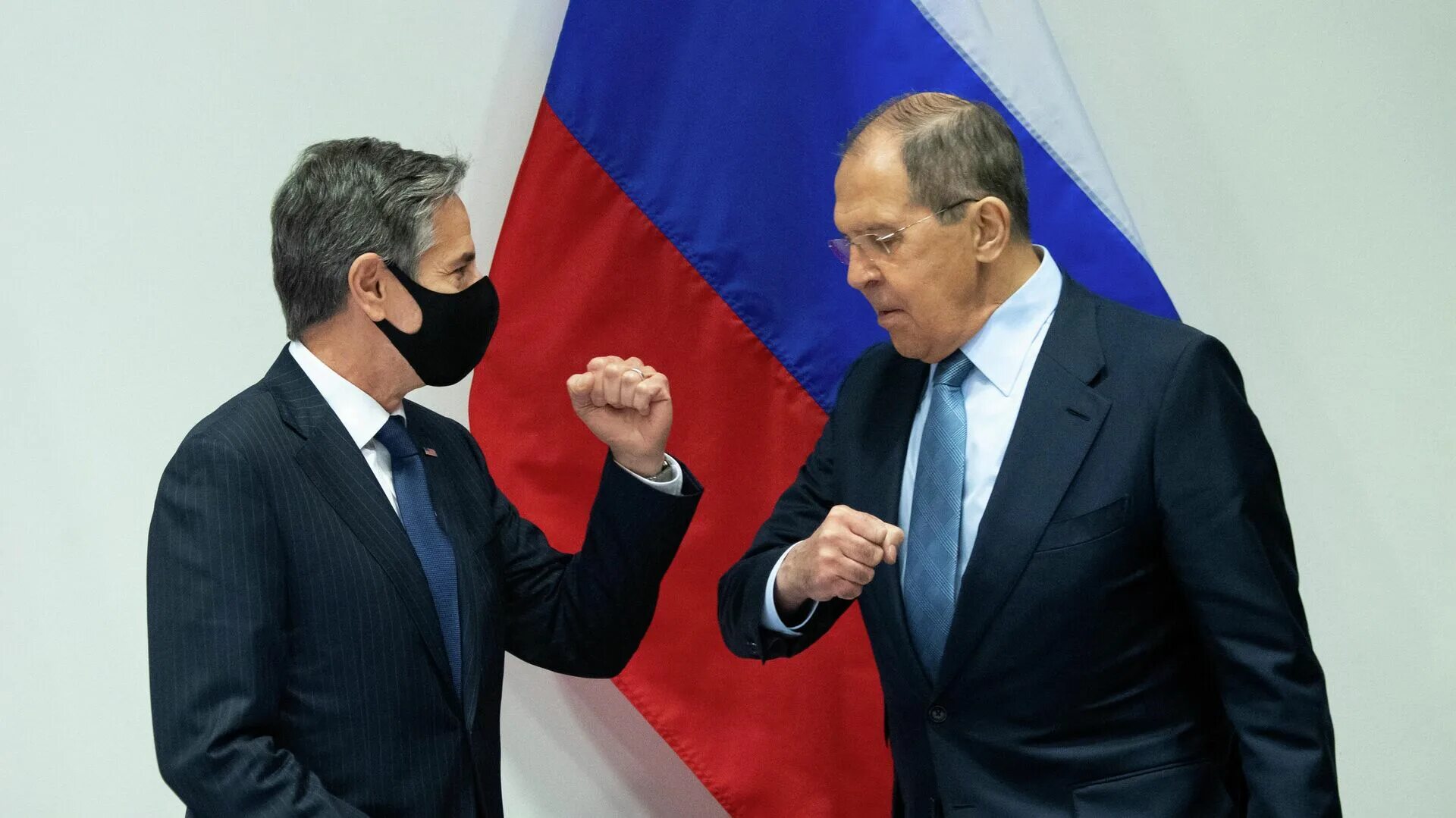 Россия отказывается от переговоров. Встреча Лаврова и Байдена. Встреча Америки и России.