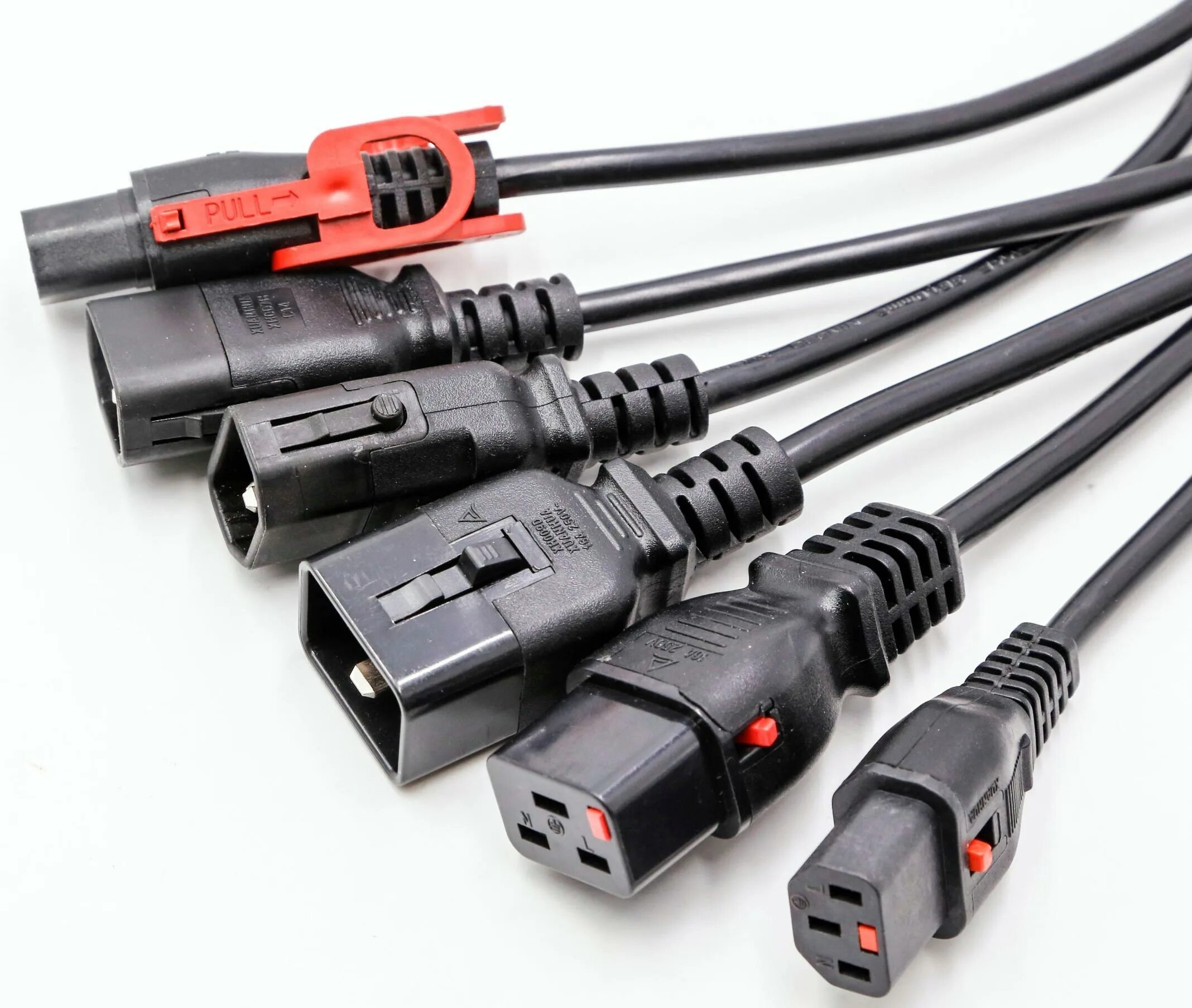 Кабель питания iec c14. IEC 60320 c13. IEC c13 c14. IEC Lock c13. Кабель AC Power Cord, c13-c14.