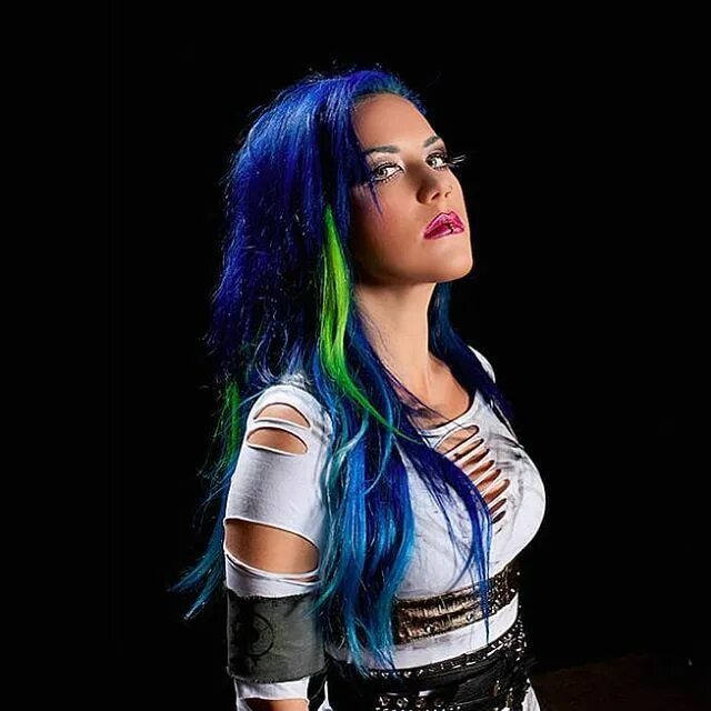G alissa. Алиса уайт-гласс. arch enemy солистка. алиса arch enemy. alissa white-gluz.