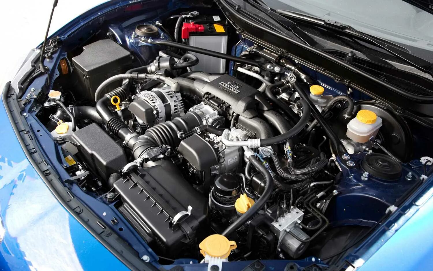 Двигатель внутреннего сгорания атмосферный. Субару брз двигатель. subaru brz движок. двигатель субару brz. subaru brz под капотом.