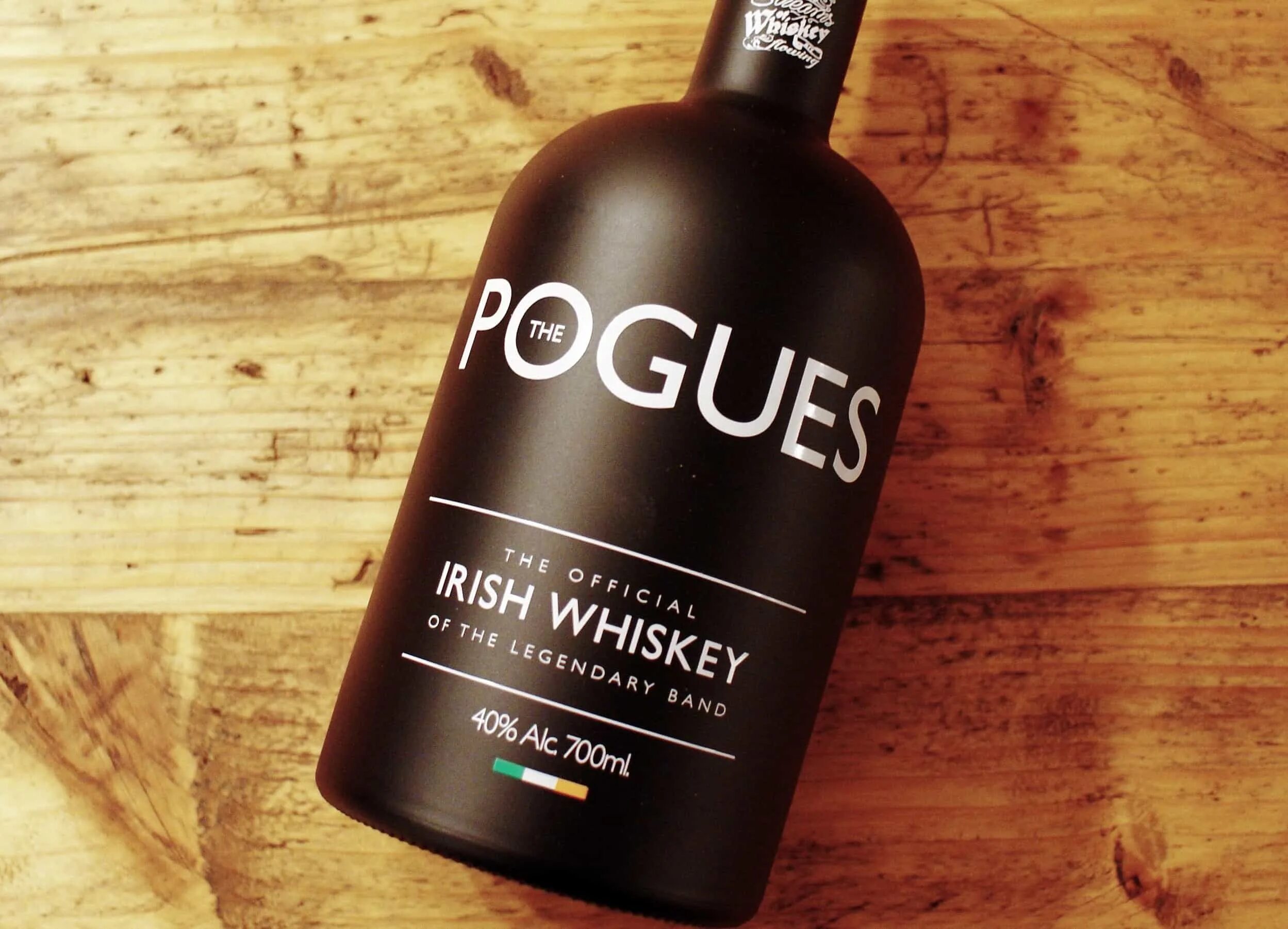 Pogues irish. Виски Pogues Irish Whiskey. Виски ирландский Поугс. Виски Погус Айриш. Pogues Single Malt виски.