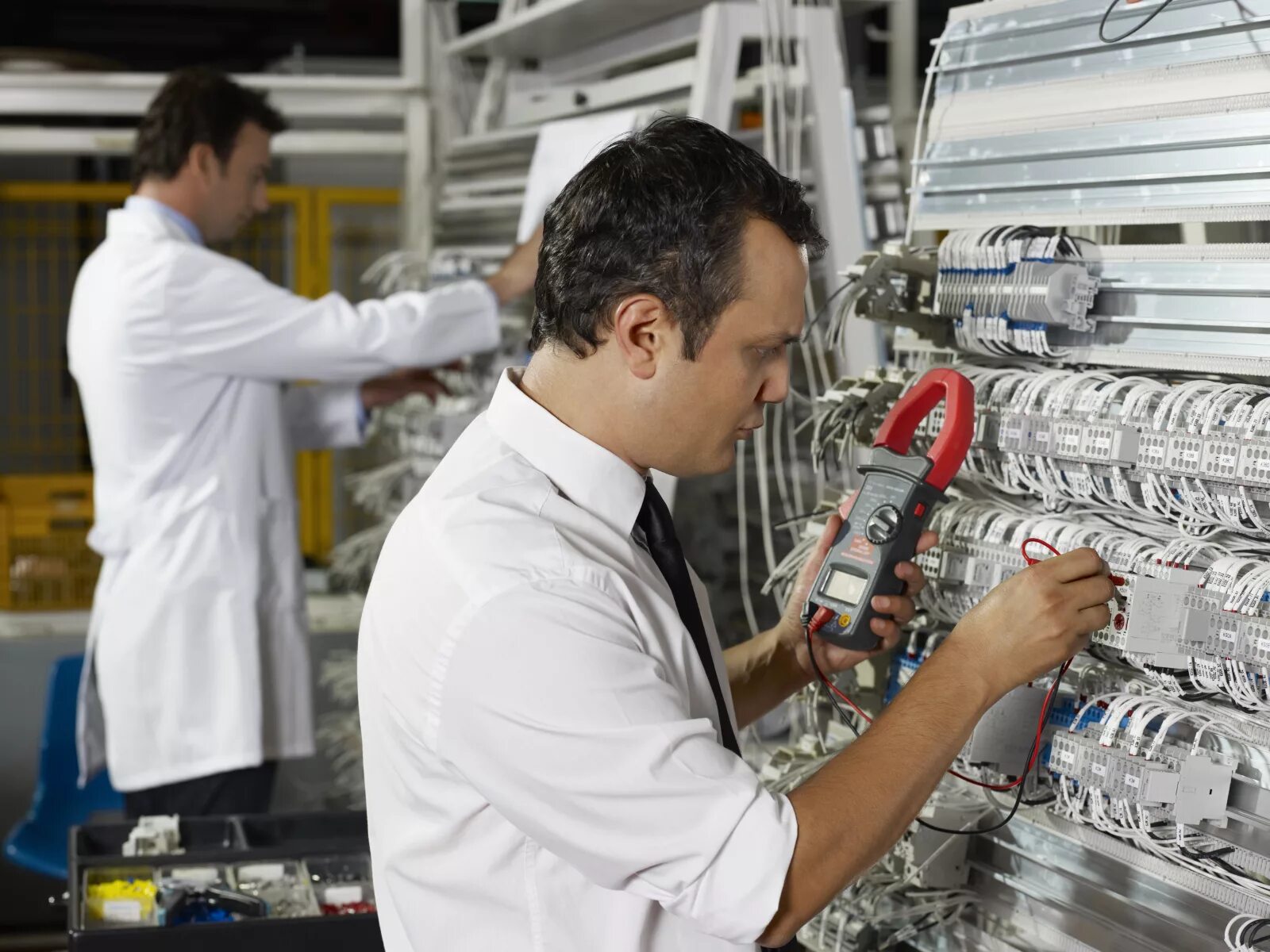 Man energy solutions. Дизайнер проектировщик. Инжиниринг. Инженерные профессии. Article engineering.