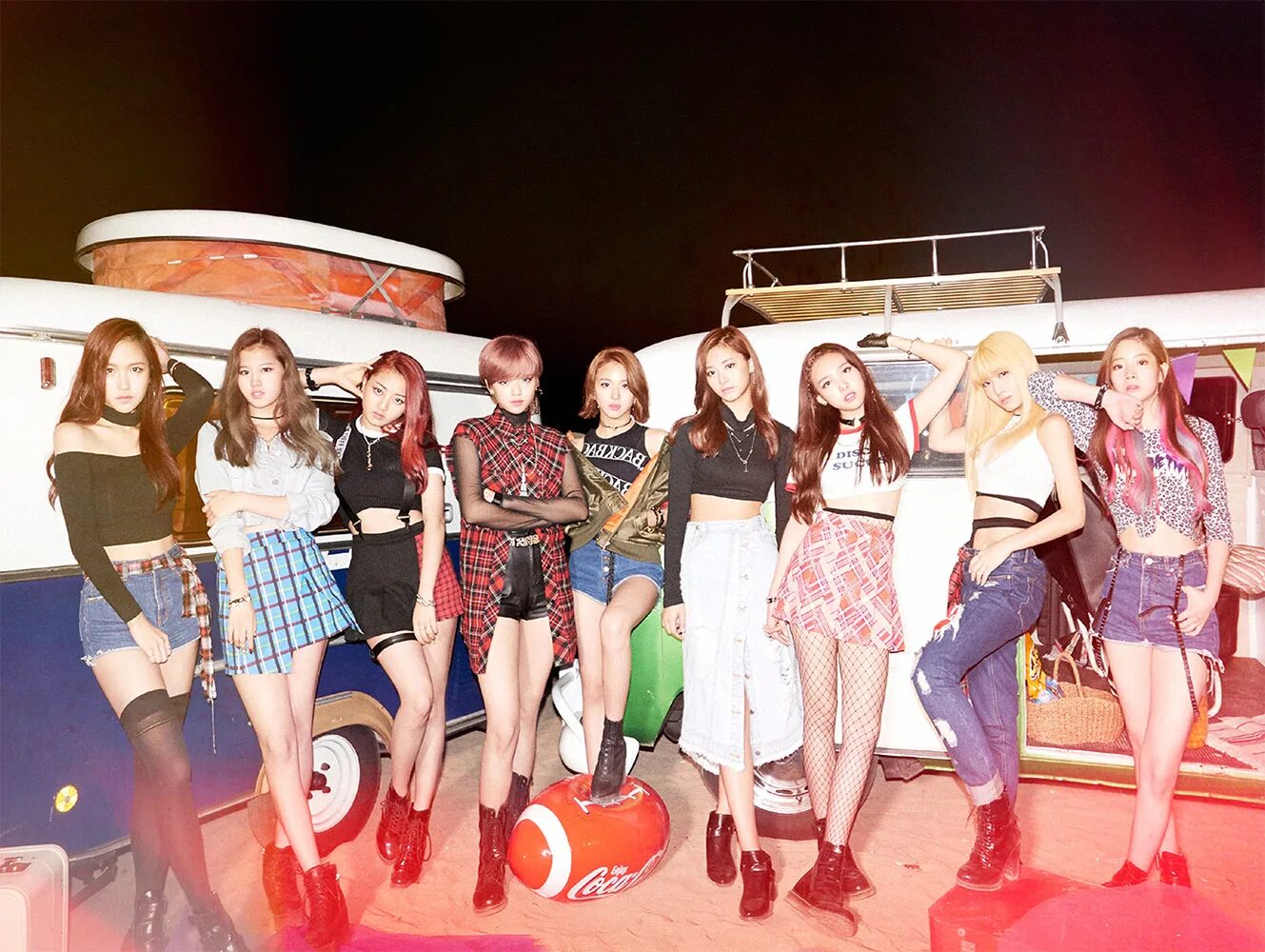 Beginning the story. Twice the story begins album. twice - mini album the story begins. twice the begins story фотокарточка чеен. the story begins twice фото с выступления.