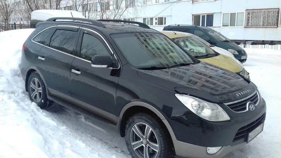 Hyundai ix55. Ix55 Hyundai 2010 года. Hyundai ix55 3.8. Дефлекторы на ix55.