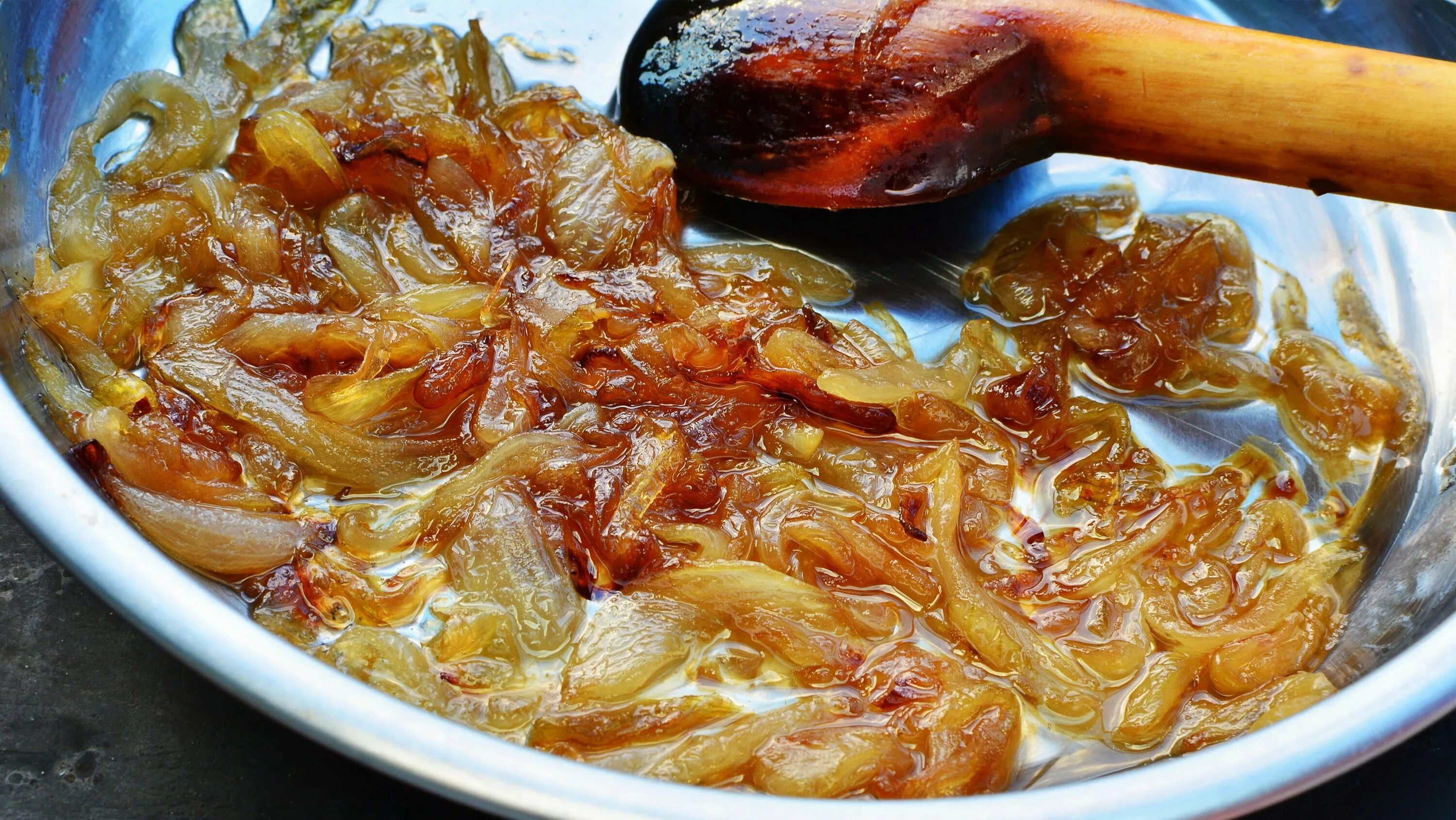 Caramell looki