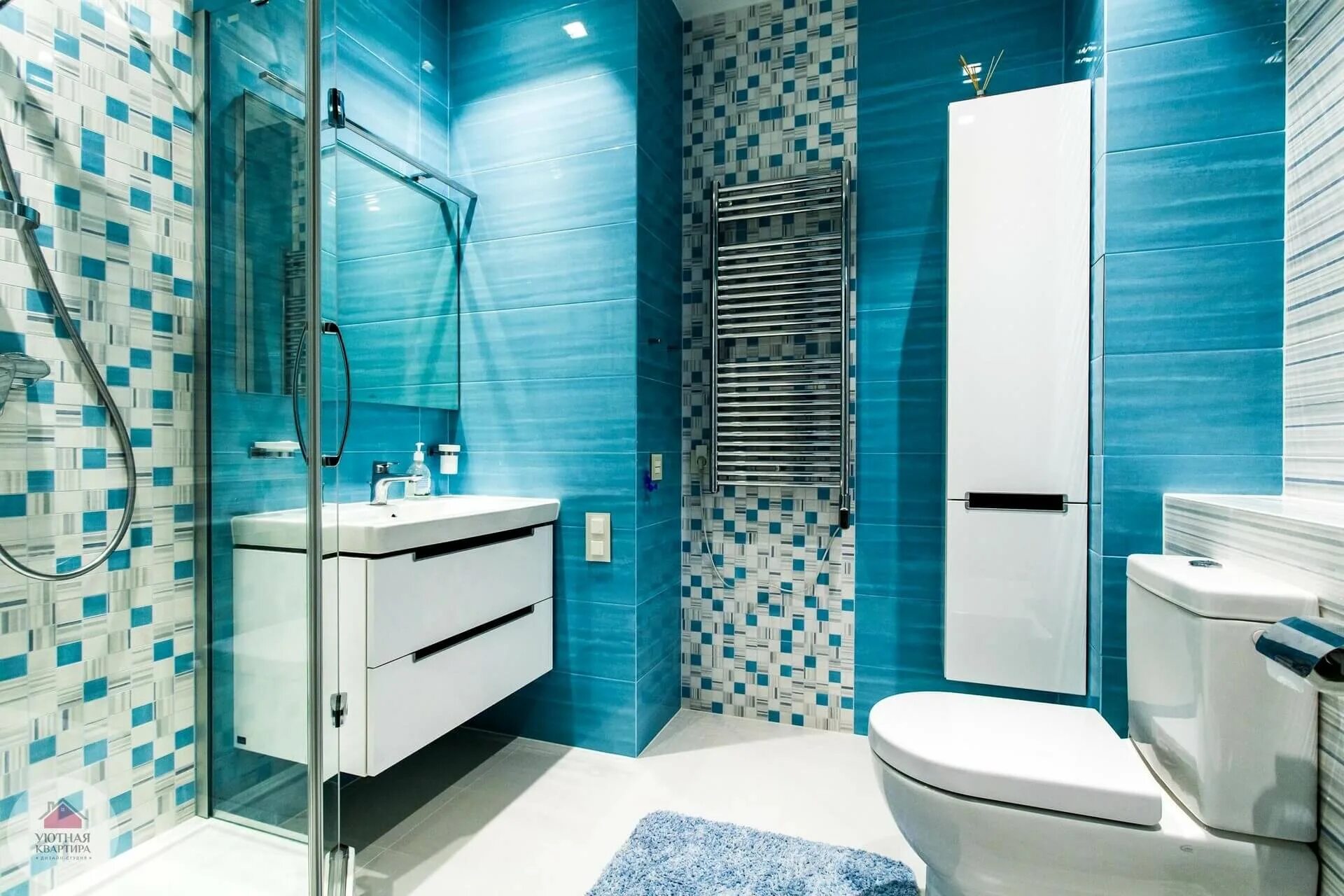 Ванные комнаты. Синяя ванная комната. Ванная с голубой плиткой. Цветовые решения для ванной комнаты.