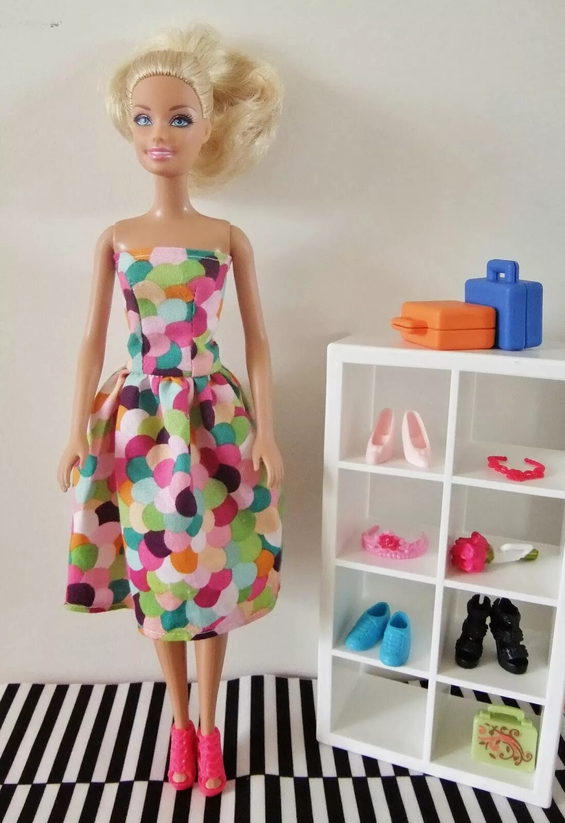 Идеи одежды для кукол барби. Барби идеи. Поппи паркер дарлинг. Одежда для барби своими руками. Одежда для барби.