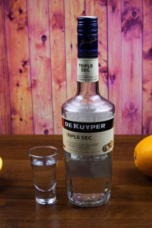 Ликер de Kuyper Triple sec. Де Кайпер трипл сек. Трипл сек ликер лента. Трипл сек де Купер.