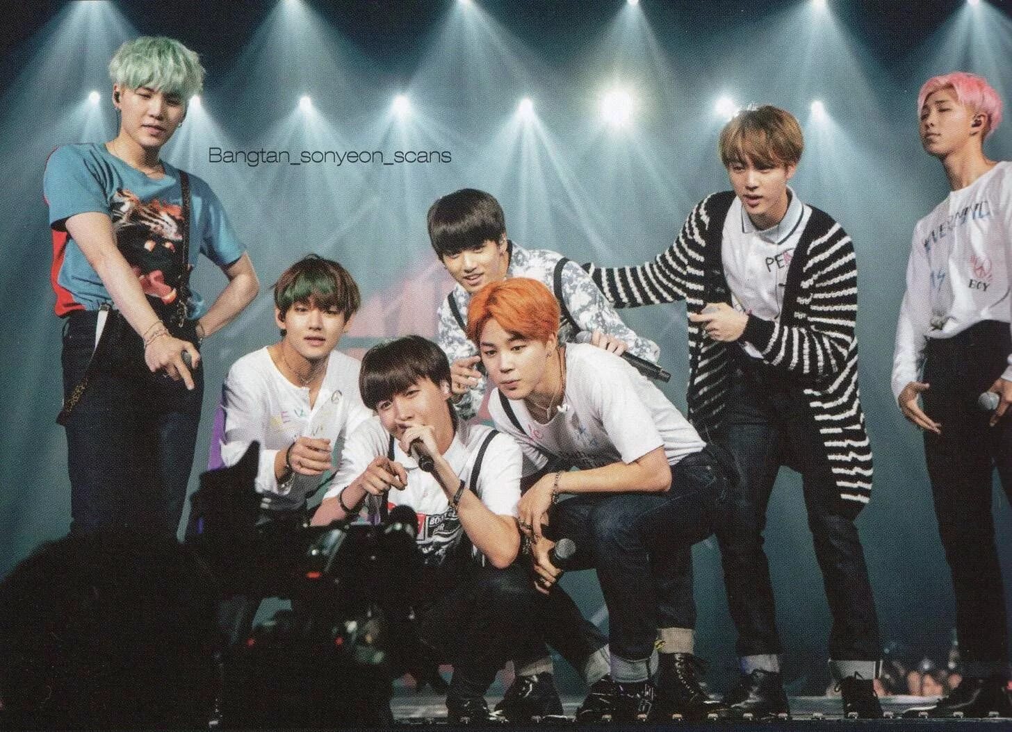 Bts festa 2014. Bts группа корейская 2015. Бтс 2015. Концерт бтс 2015. Бтс 2015 год фото.