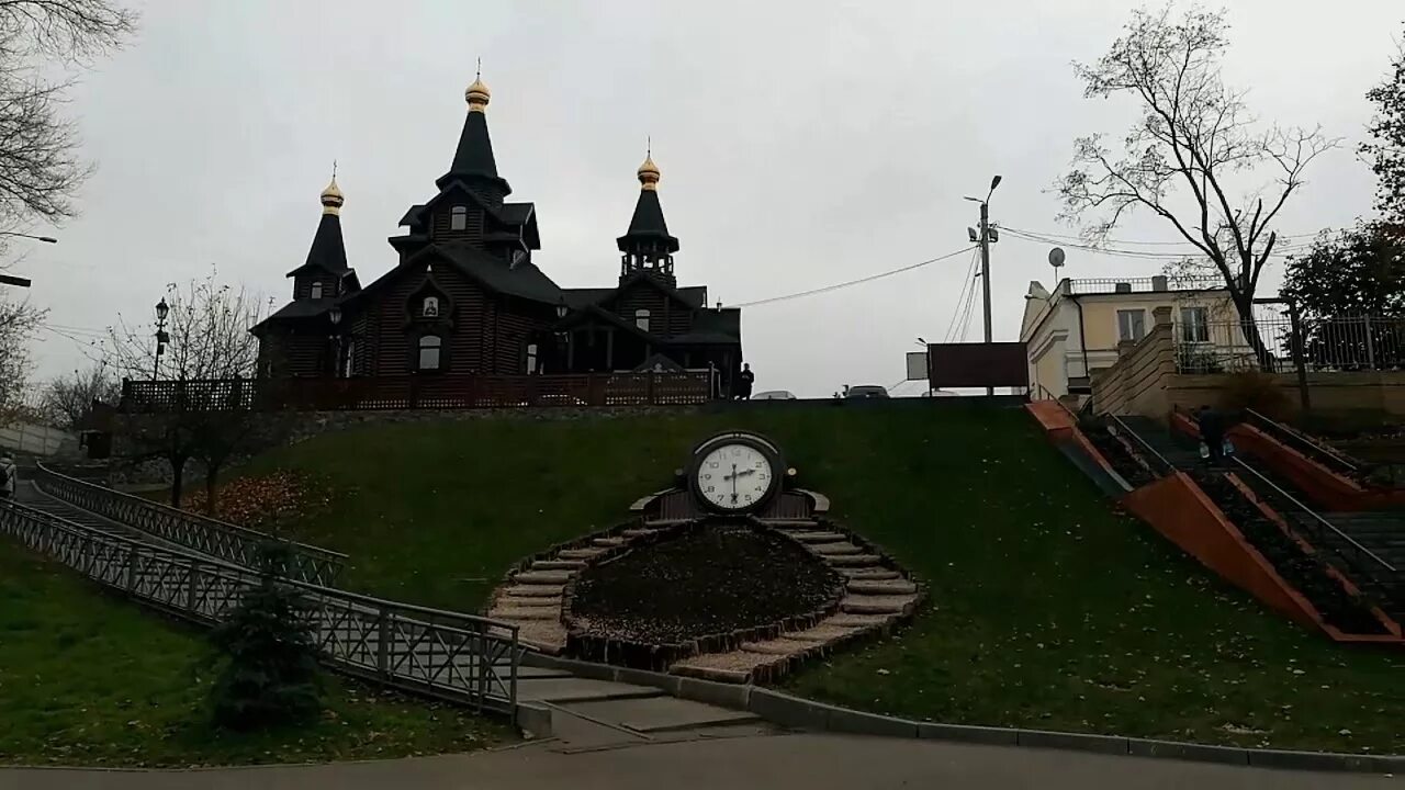 Часов яр харьков км. Саржин Яр Харьков. Саржин Яр Харьков фото. Харьков Саржин ЧР. Двухэтажные квартиры Саржин Яр Харьков.