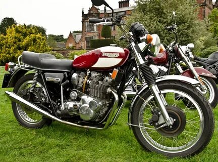 Triumph trident