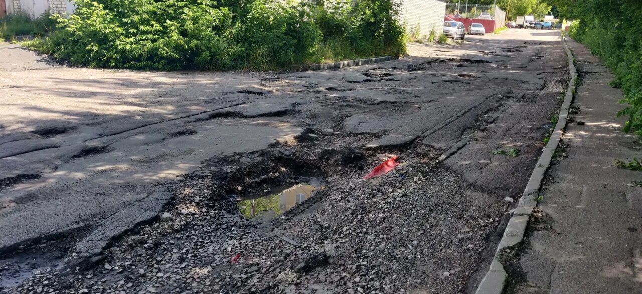 Дороги в Украине. Ямы на дорогах. Брянск ямы на дорогах. Дороги в США. Подслушано в брянске брянской области