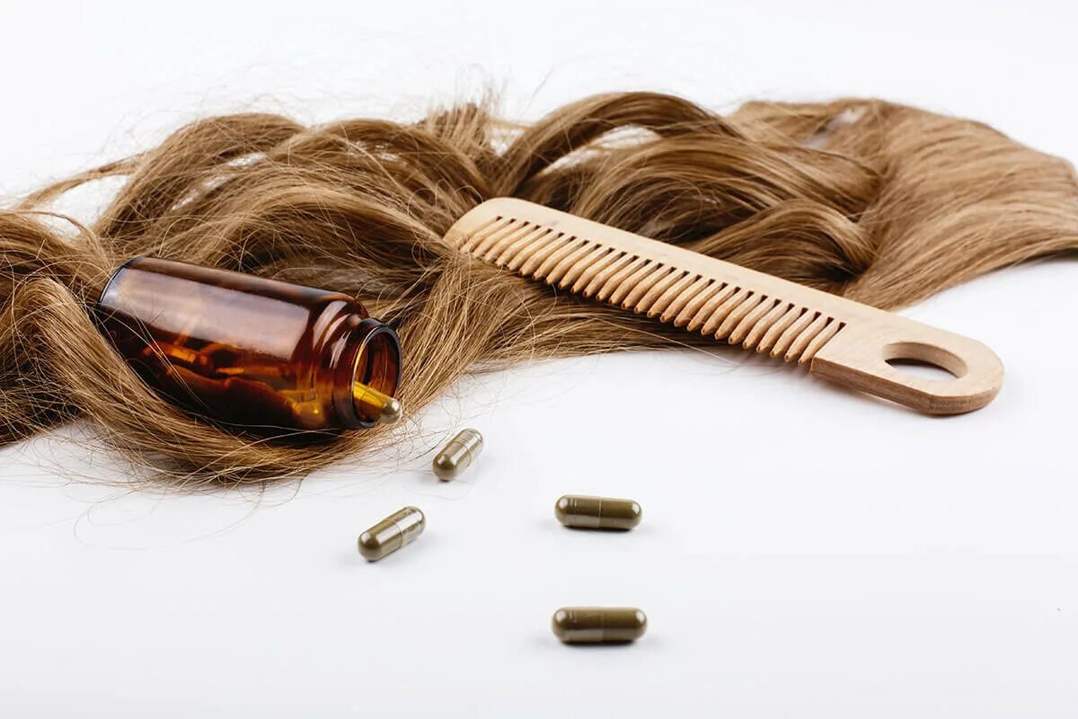 Hair products. Локон волос. Визуализация восстановления волос. Питание волос. Локон амазонки капсулы для роста волос.