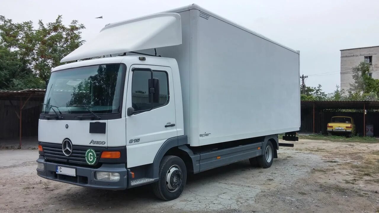 Купить грузовик до 2 тонн. Mercedes-Benz Atego 815. Мерседес Бенц 815. Мерседес Бенц Атего 815. Мерседес Benz 815 Atego.