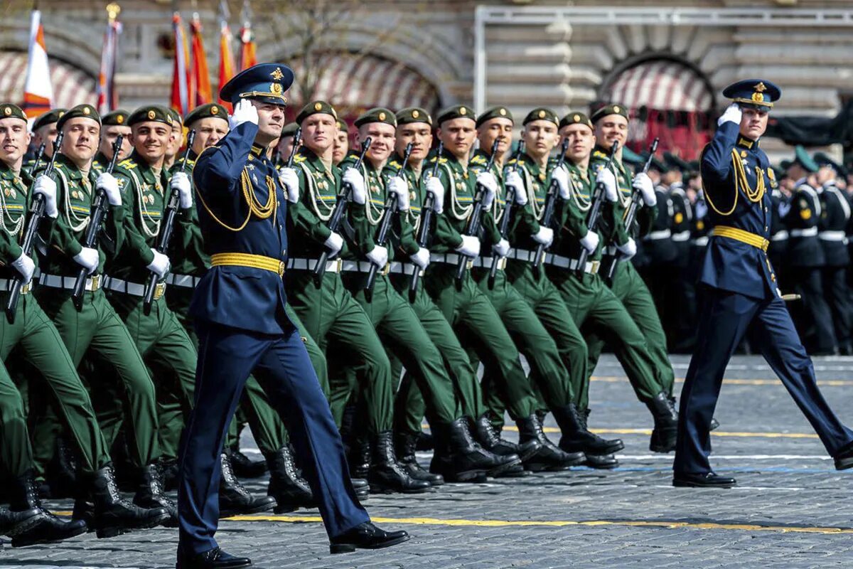 19 мая спб. Вка Можайского на параде. Парад 9 мая 2022 Санкт Петербург Академия Можайского. Вка им Можайского 2023. Парад Победы вка Можайского.