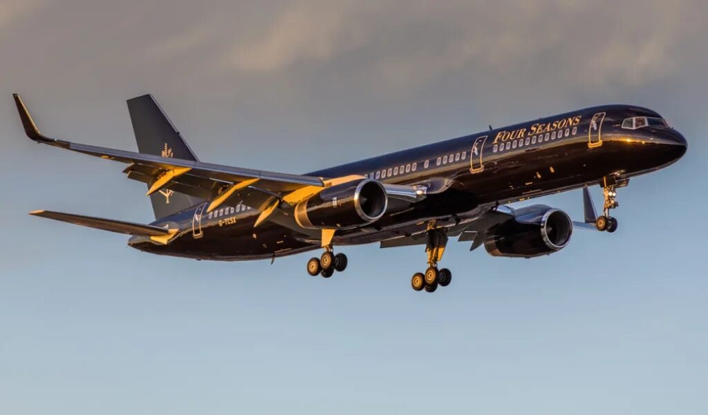 самолетах боинг 757. самолетах боинг 757. самолетах боинг 757. самолет боинг 757-200. Utair 757.