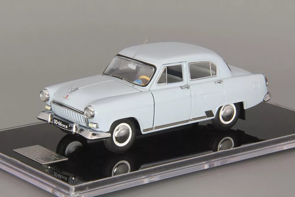 Новинки автомобилей 1 43. Мастерская evr 1 43. Новинки автомобилей 1 43. Машинки деагостини автолегенды. Стеллаж деагостини автолегенды ссср.