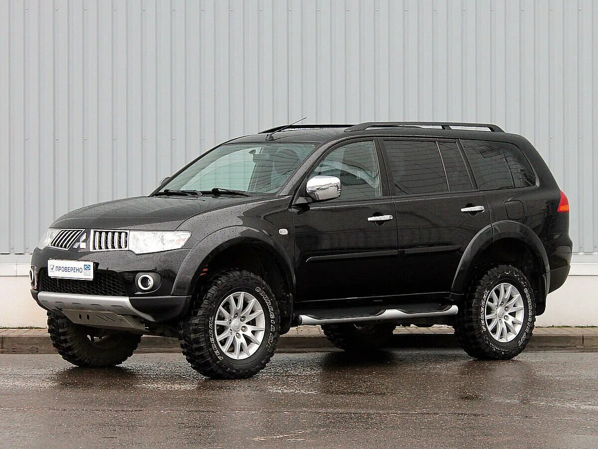 Mitsubishi pajero sport 2012. Mitsubishi Pajero Sport 2010 черный. Mitsubishi Pajero Sport черный 2012. Паджеро спорт 2.