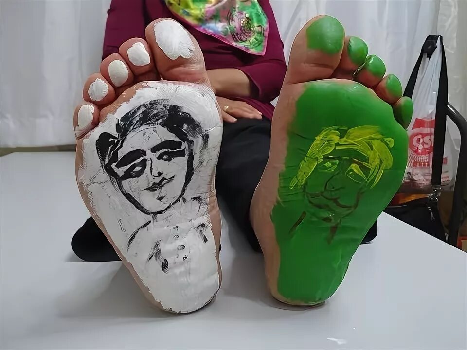 Feet Paint youtube. Feet latex aquakey текст