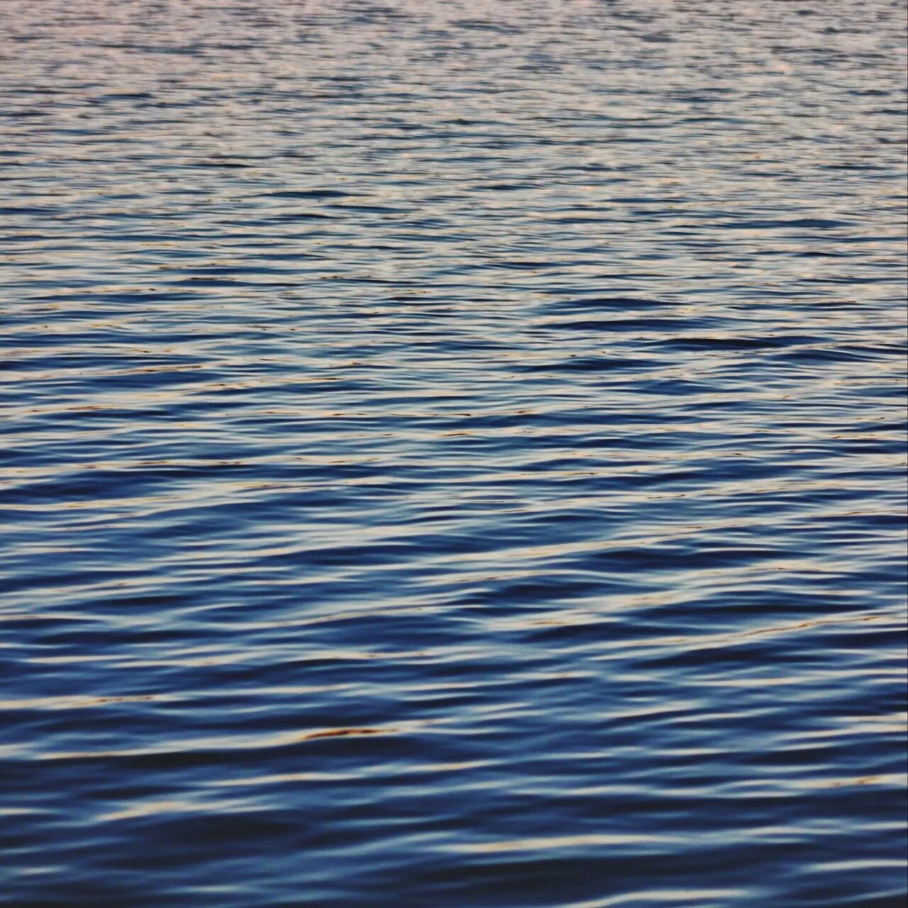 Цвет водной глади. Синий цвет моря. Море вода. Цвет водной глади. Вода фон.