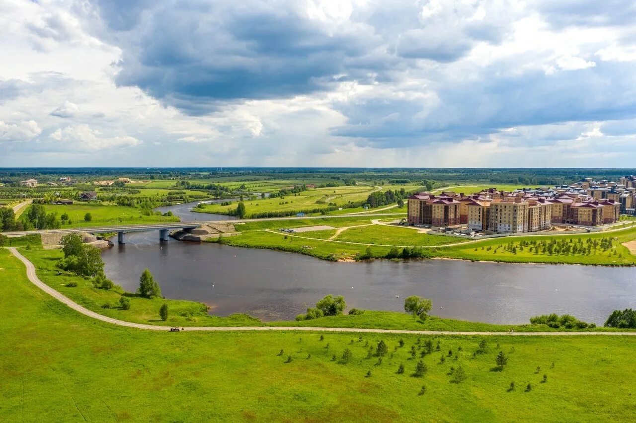 Мокшино тверская область завидово. Мокшино тверь. Библиотека в мокшино тверская область. Radisson тверь завидово. Жк завидово, деревня мокшино.