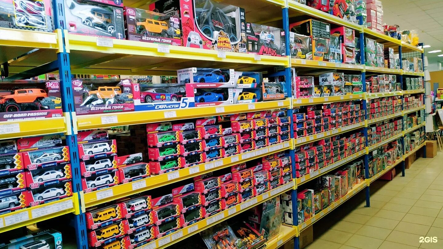 большой магазин игрушек. детский магазин игрушек. магазин игрушек время работы. отдел игрушек. магазин игрушек время работы.