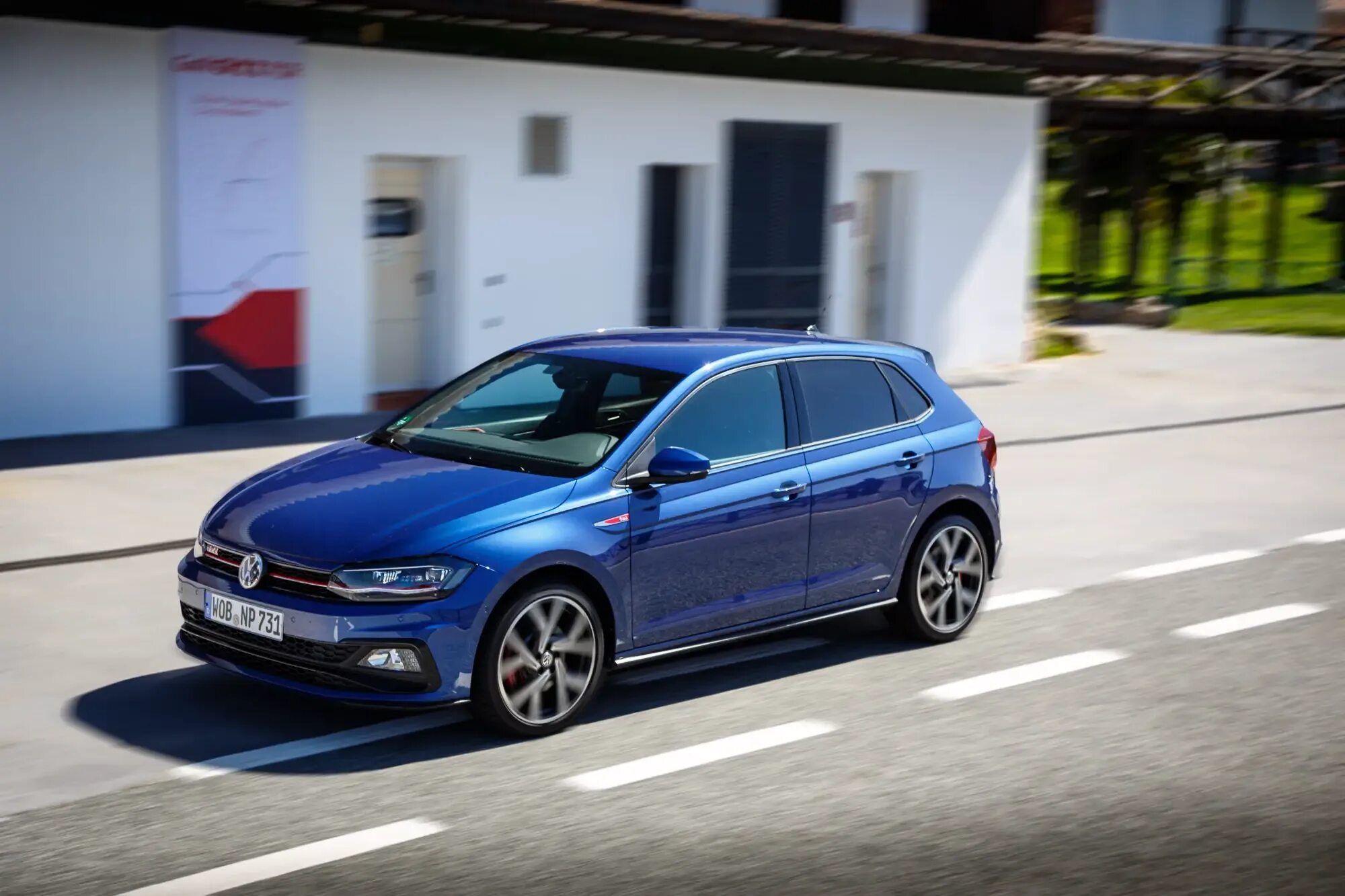 Volkswagen синий. Feef Blue поло Фольксваген. Volkswagen Polo Blue Reef. Синий Reef Polo. Фольксваген синий Reef.