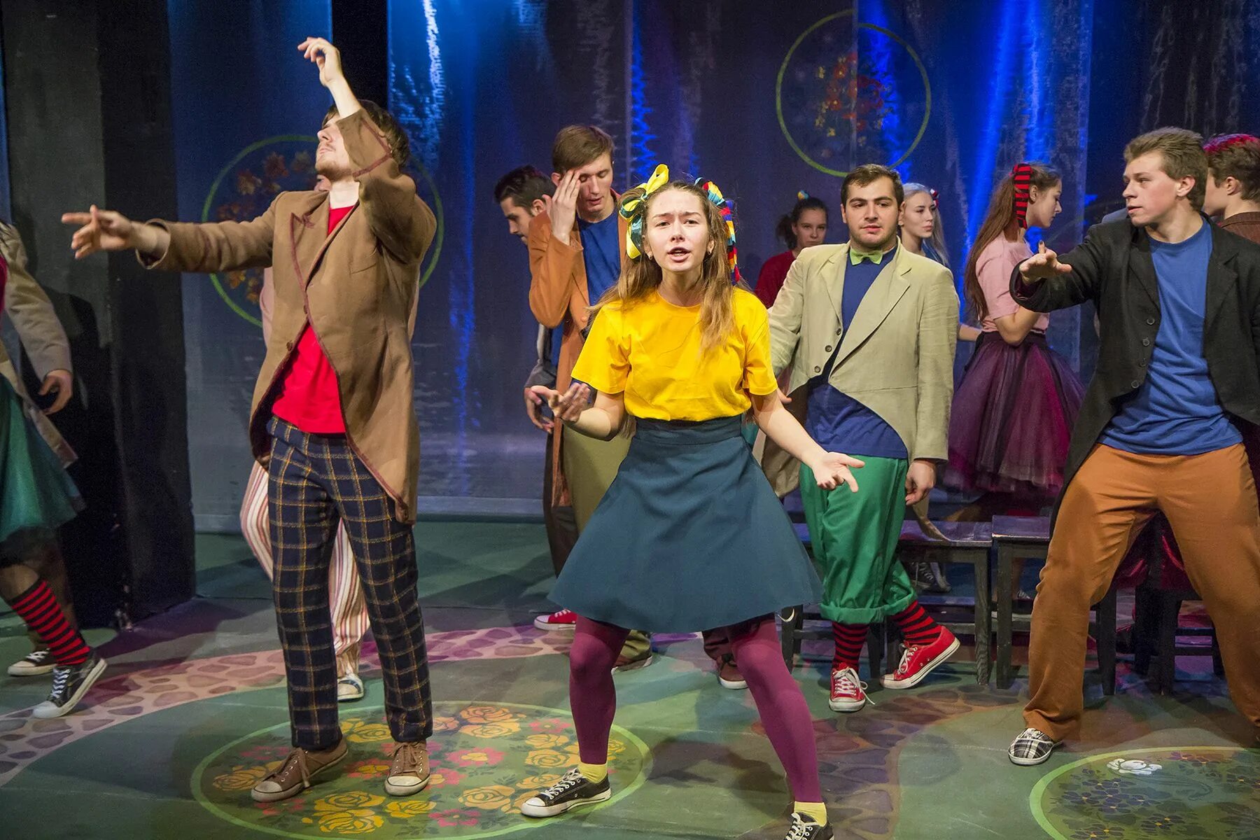 чиполлино театр пьеса. детские спектакли премьера. детская опера. драматический театр. мишкины шишки спектакль.