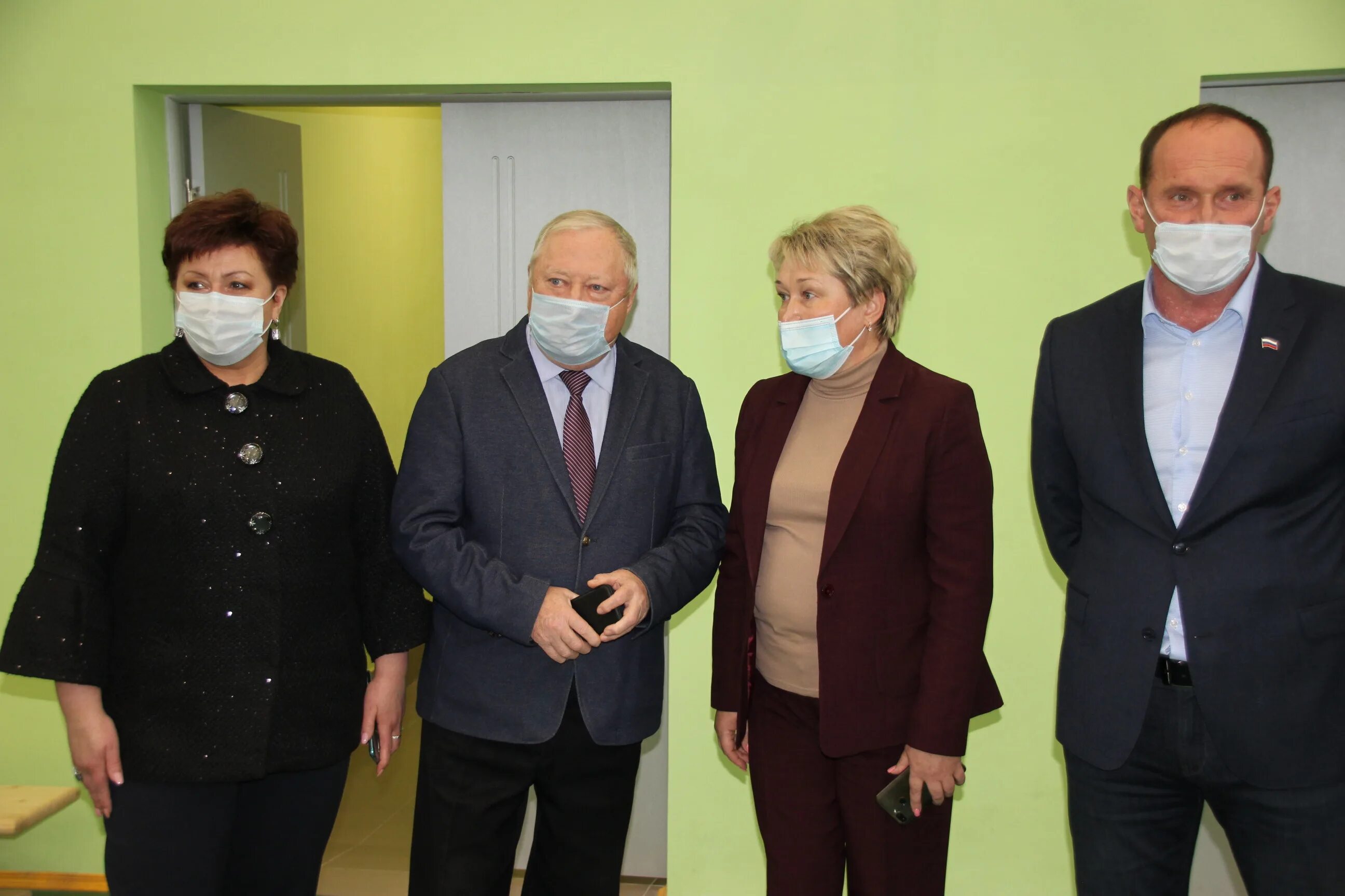 Директор школы 19 кинешма. Школа 19 учитель физики кинешма. Школа 19 кинешма учителя. Директор школы 16 кинешма. Директор школы 19 кинешма.