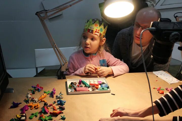 Фабрика мультфильмов 2017. Том и джерри вонка шоколадная фабрика. Фабрика мультфильмов 2017. Фабрика мультфильмов 2017. Том и джерри чарли и шоколадная фабрика.