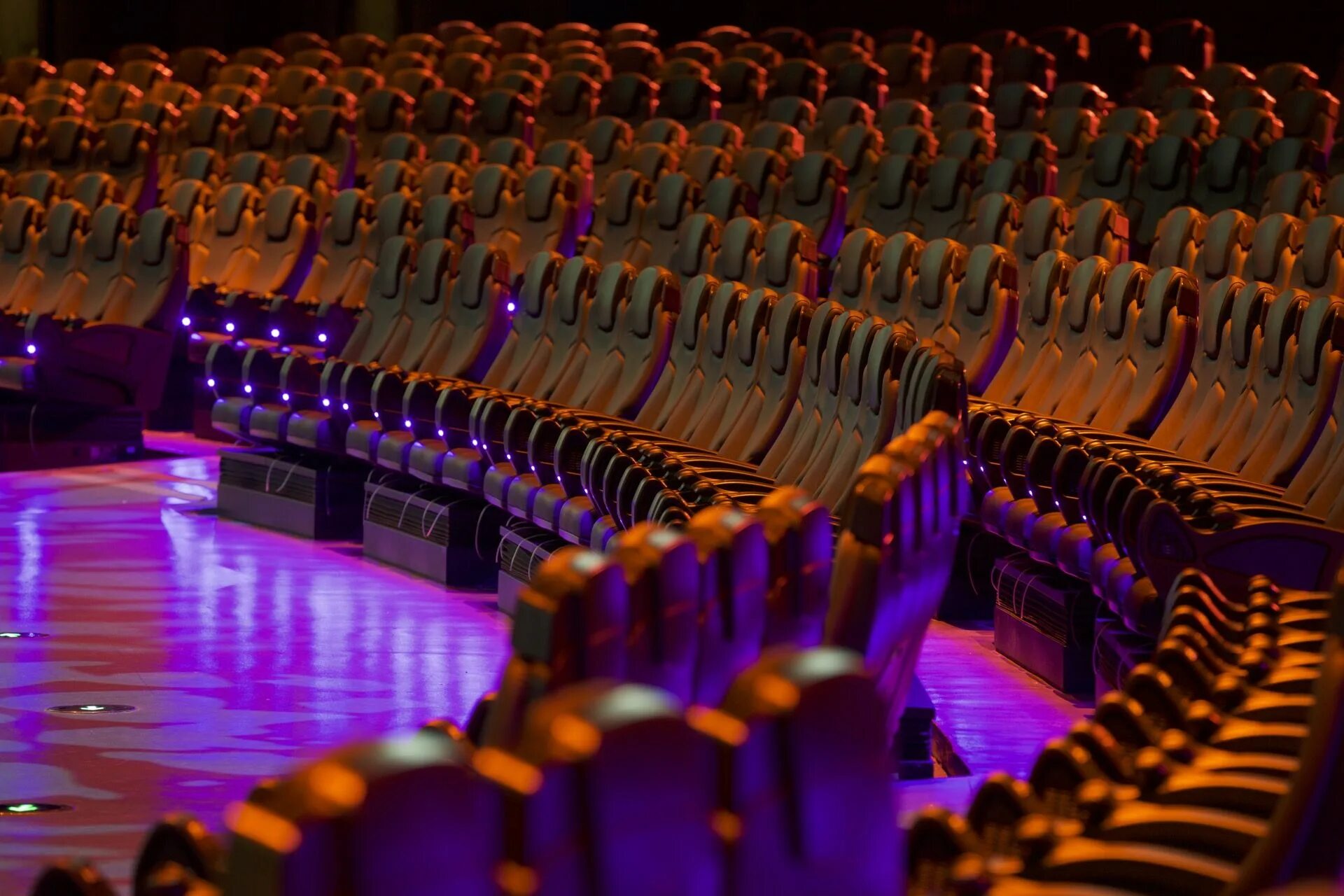 D theater. 4d театры. 4d theater. circus chimelong guangzhou полет.