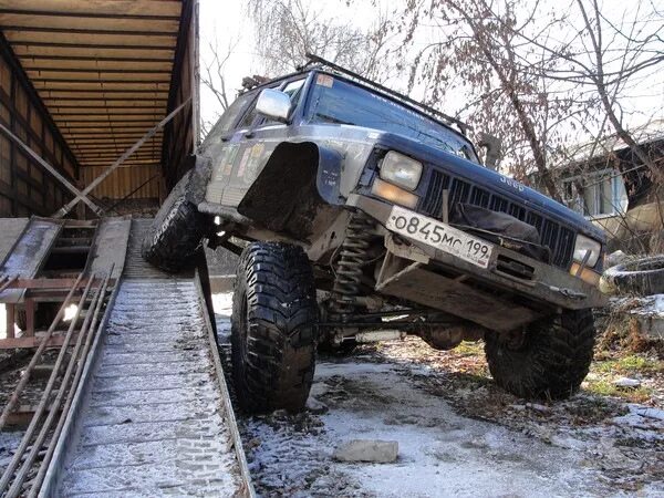 Неразрезной мост и разрезной мост. Мост передний к jeep cherokee xj. неразрезной мост уаз. передний неразрезной мост. передний неразрезной мост на ниву.