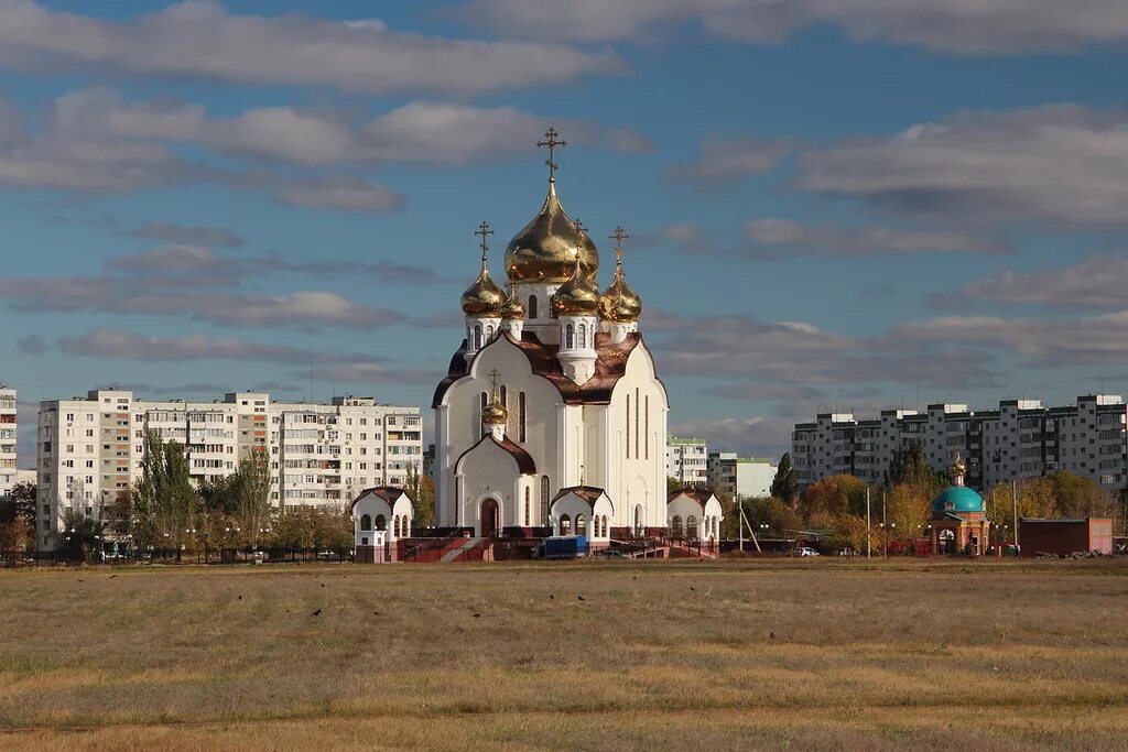 Храм Рождества Христова (Волгодонск). Город Волгодонск Ростовской области. Церкви Волгодонска Ростовской области.