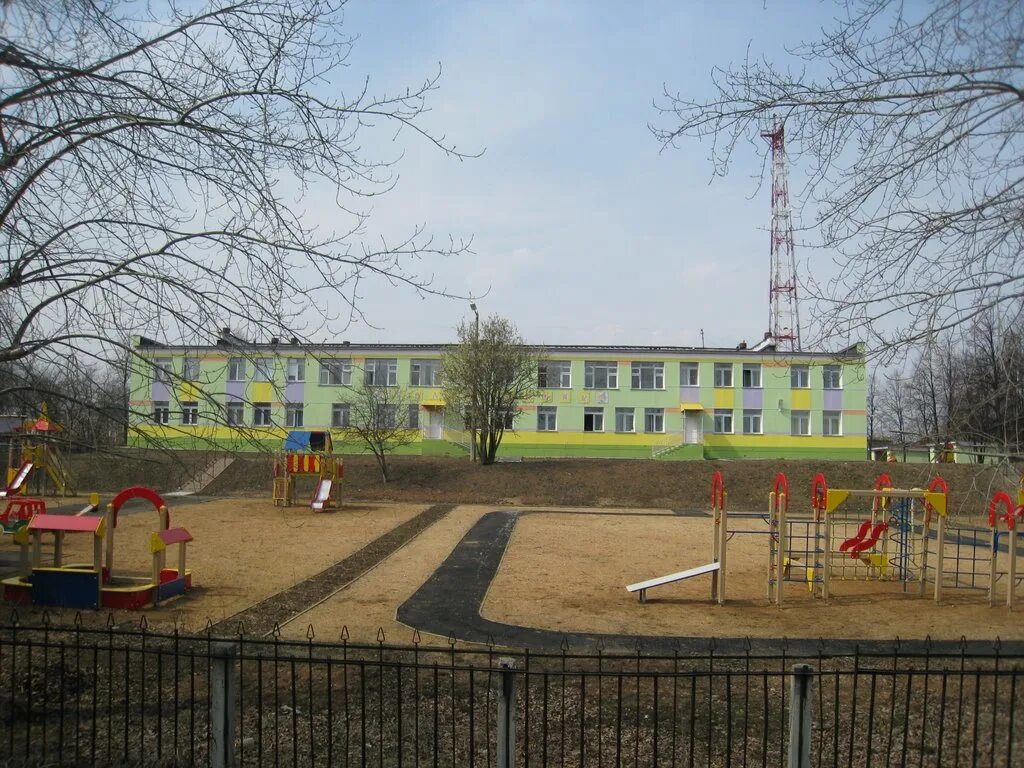 Детский сад 124 пенза. Детский сад лесная сказка мелеуз. Детский сад золотой петушок лесной. Лесной свердловской области. Садик пингвин город лесной.