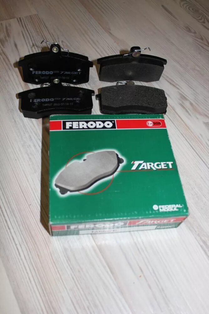 Тормозные колодки ferodo отзывы. Как отличить подделку колодок ferodo. Феродо колодки на ваз 2110. Ferodo fdb1621 колодки торм. Задние колодки ferodo fdb1918.