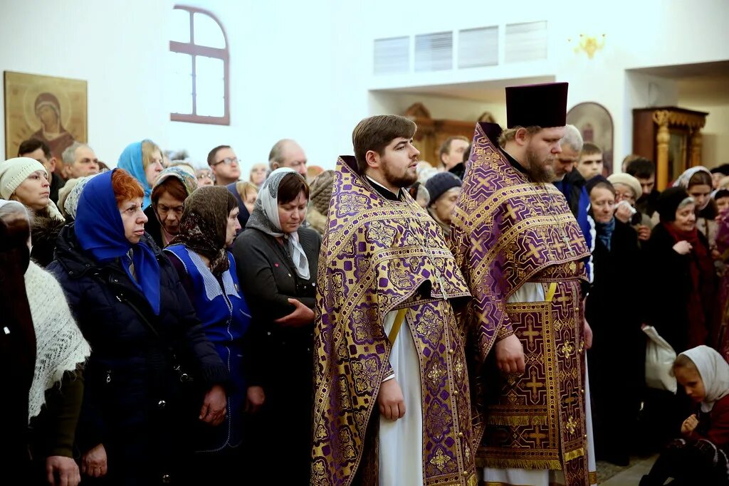 Расписание храма песчанской иконы божией матери. Храм Песчанской Божией матери в Измайлово. Храм Казанской Песчанской иконы. Храм Песчанской иконы Божьей матери Первомайская. Храм Песчанской иконы в Измайлово.