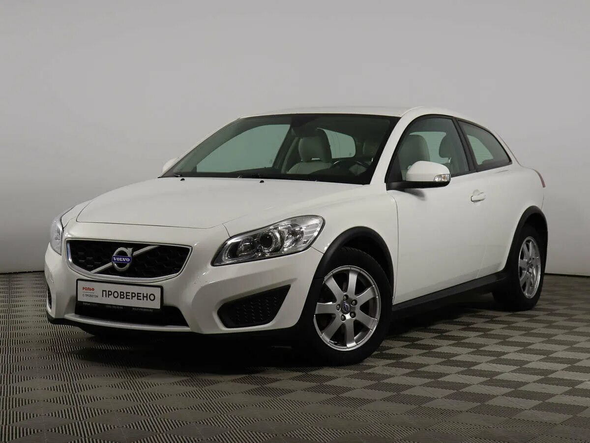 Volvo c30 i. Volvo хэтчбек c30. Volvo c30 2011. Volvo c30 2014. Автомобили вольво с пробегом