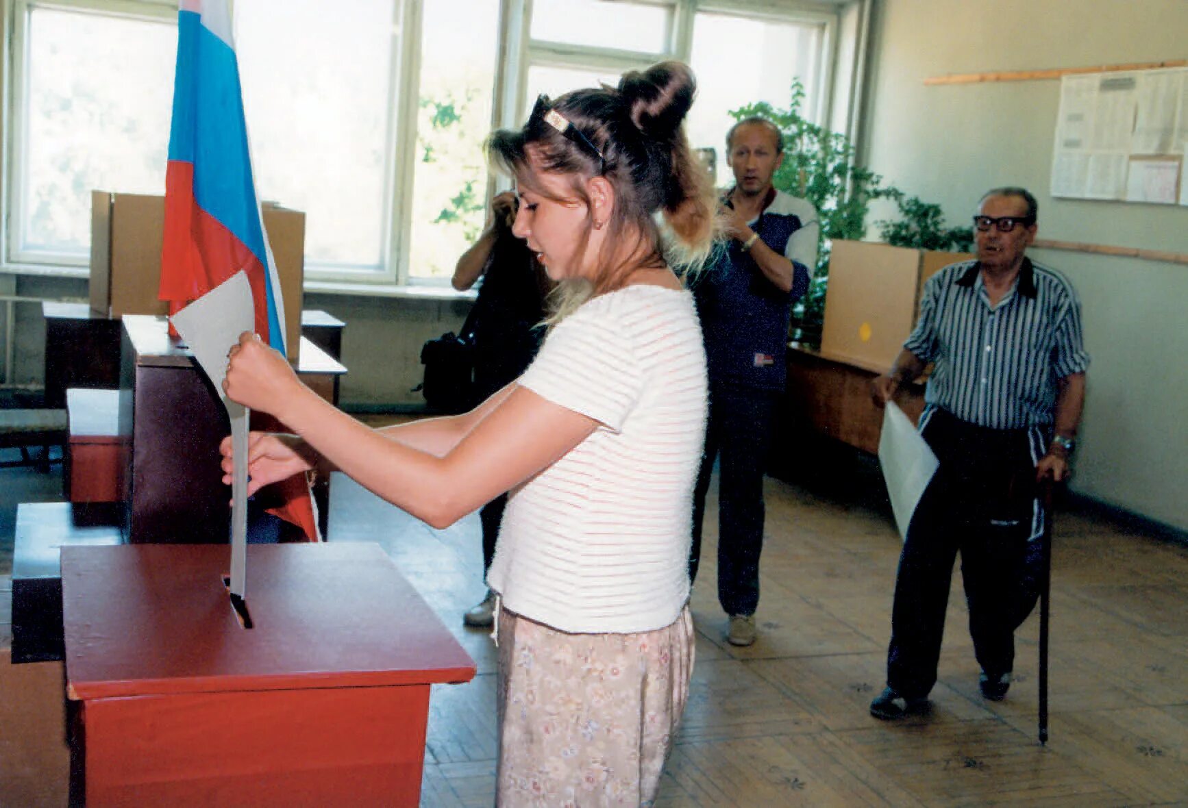 Какие выборы были в 2000. Голосование 2004 президента. Выборы 2004 года в России президента. Выборы президента РФ В 2000 год.