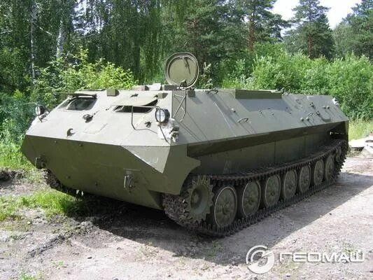 Гусеничный тягач МТЛБу: фото