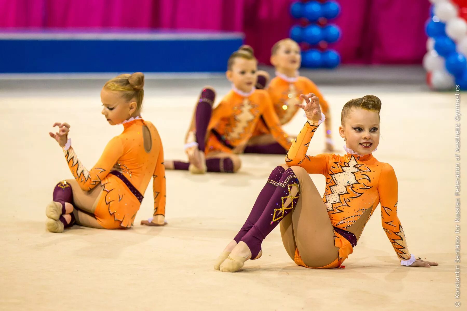 Юная грация. Юная грация в 4 k формате. Юная грация. Юная грация. Юные гимнасты.