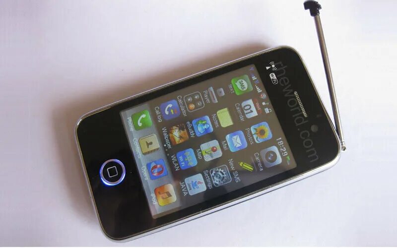 Iphone 2g китайский. Китайский iphone 3g. Китайский айфон 2g. Iphone 3gs с антенной китайский.