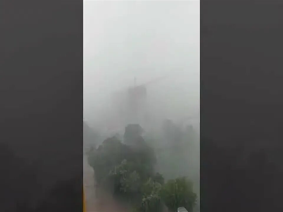 2021. 30. Гроза 28 июня 2021. Московский ураган в мае 2017. Ураган в москве (2017).