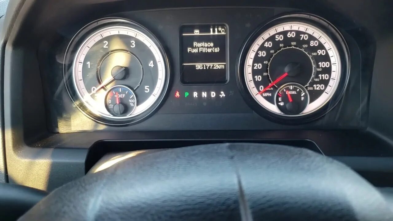 Fuel filter maintenance reqd. Fuel filter maintenance reqd land cruiser 200. fuel filter maint. reqd. reset. maintenance reqd.