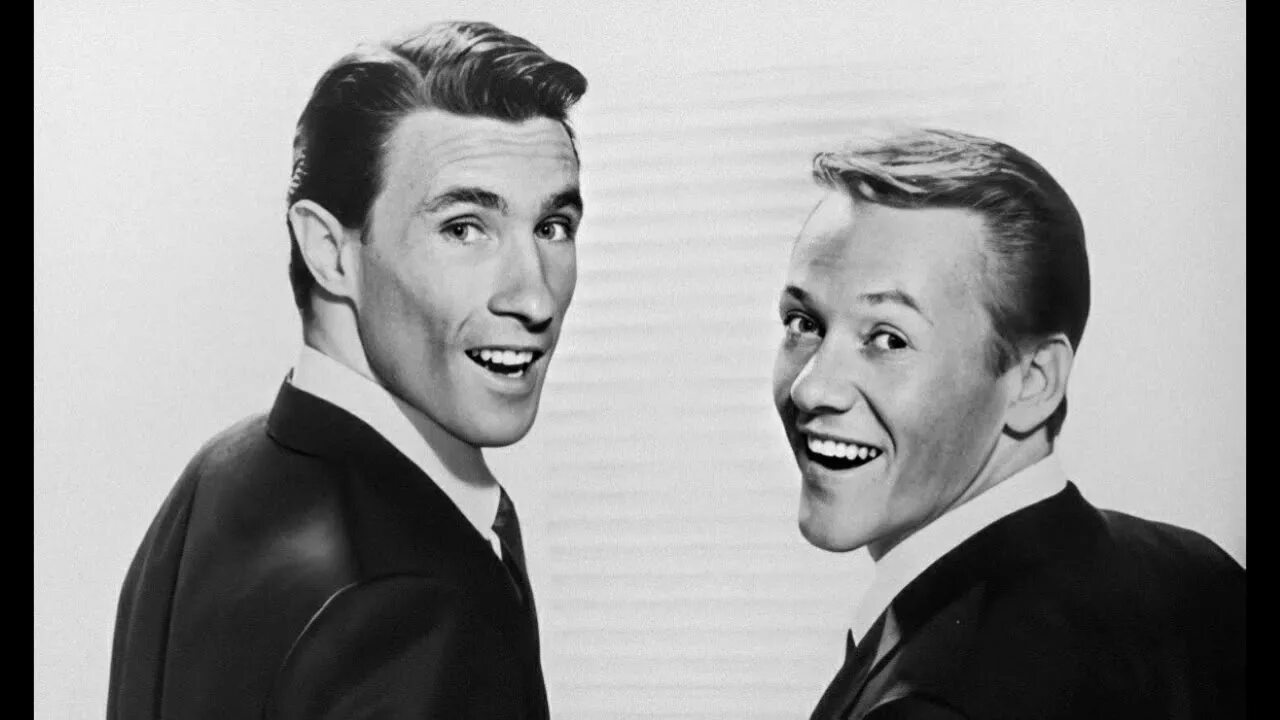 The righteous brothers unchained melody. The Righteous brothers. Бобби Хэтфилд. Brothers the Righteous brothers.