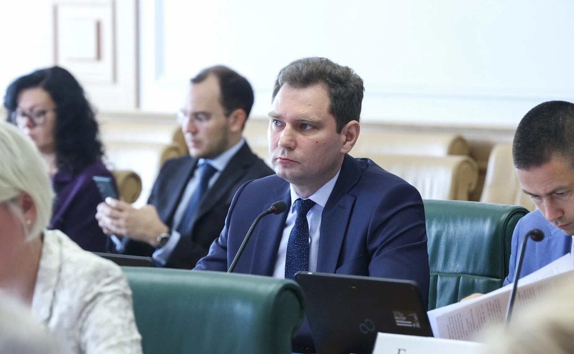 комитет по бюджету и финансовым рынкам