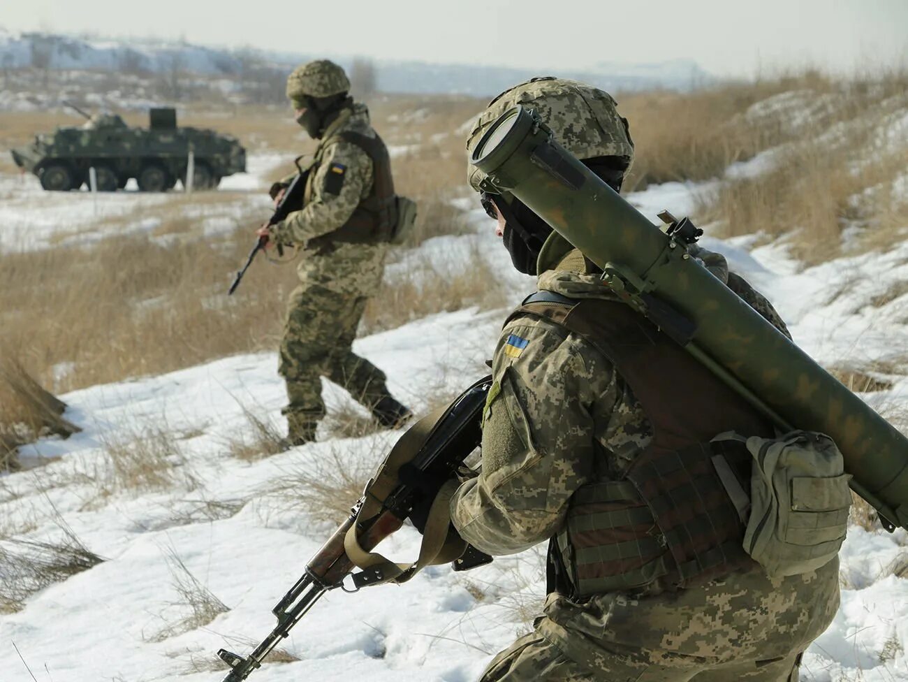 Ютуб военные новости. ВСУ Украины 2022. Российские войска. Военные на Донбассе. Украинские войска.