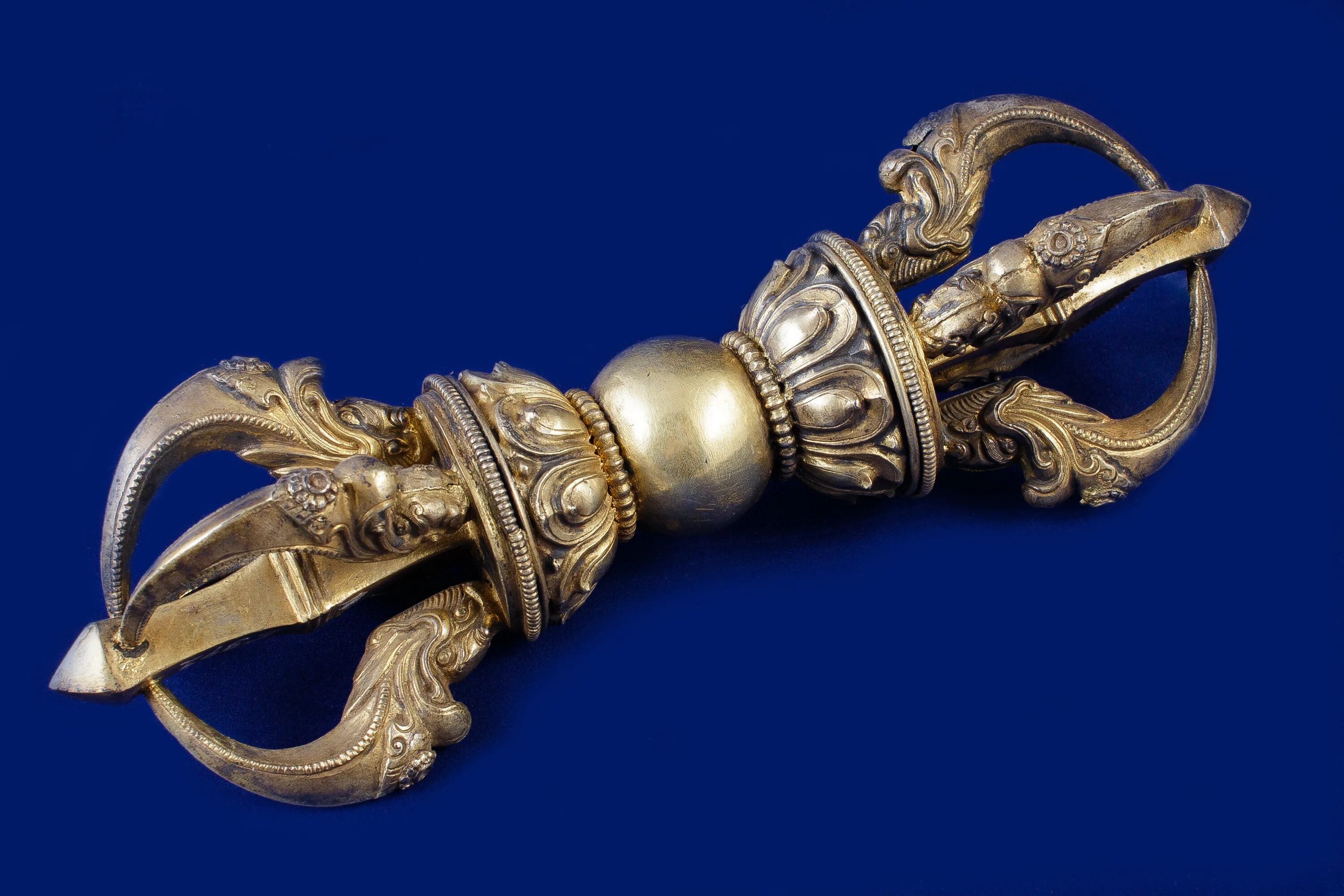 Ваджра оружие древних богов. Древнее индийское оружие ваджра. Оружие шивы ваджра. Оружие богов. Варджа.